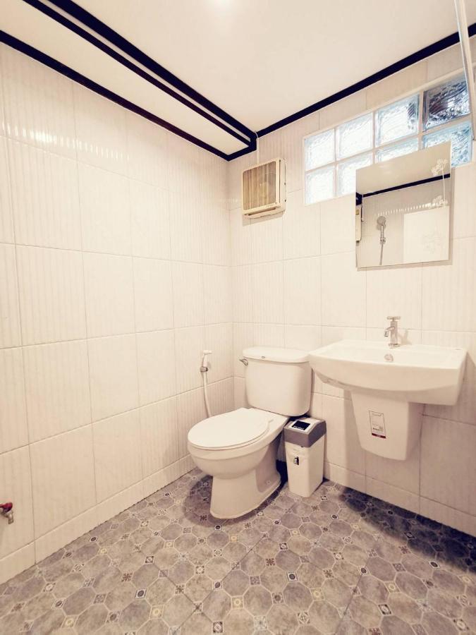 Tavee Guesthouse Μπανγκόκ Δωμάτιο φωτογραφία